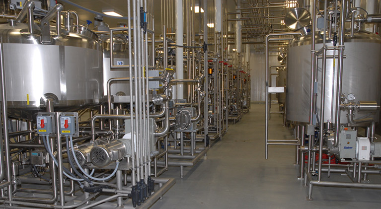 A&B batch process system & blending kettles in pharmaceutical production facility