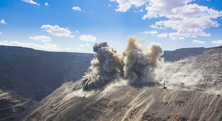 Explosivos comerciales